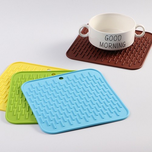 Heat resistant square silicone table dish trivet mat