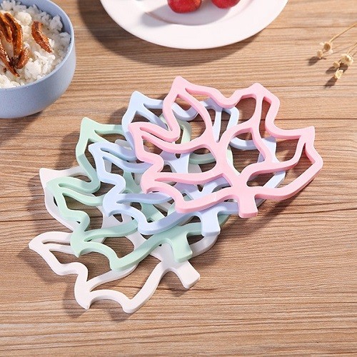 Leaf design silicone trivet mat pot holder