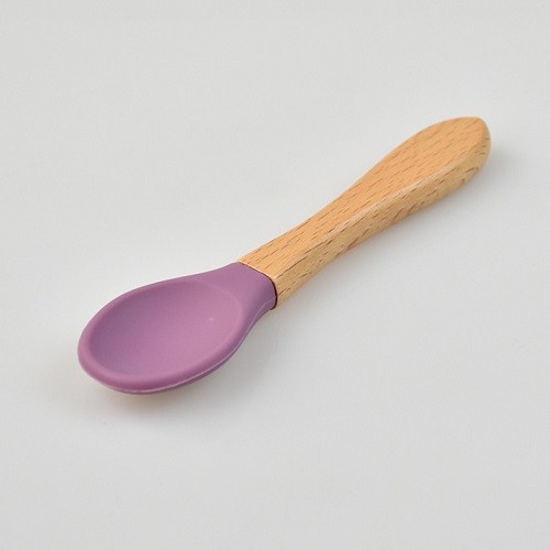 Non-spill silicone suction bowl with spoon set