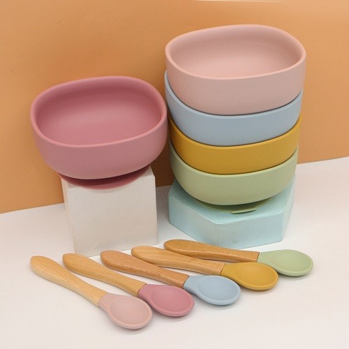 Silicone suction bowl with spoon set for baby kids