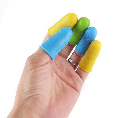 Heat resistant silicone finger protector cover
