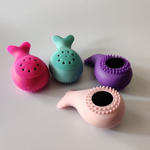 Octopus whale silicone sponge face cleaning brush