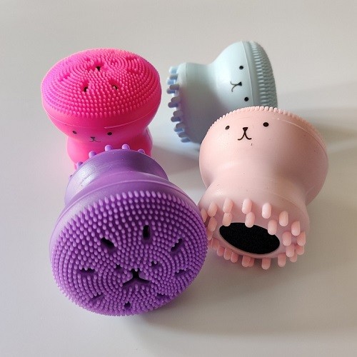 Octopus whale silicone sponge face cleaning brush