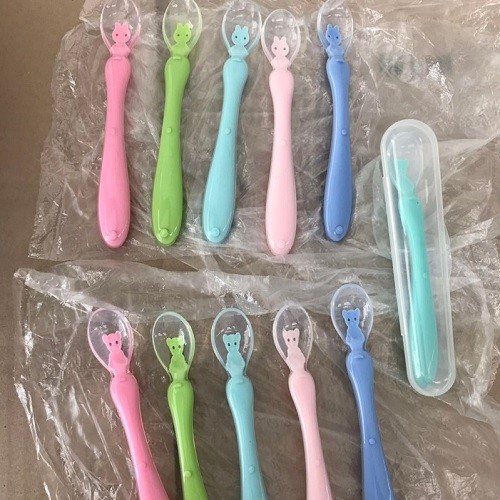 New arrival rabbit bear designs silicone baby spoon